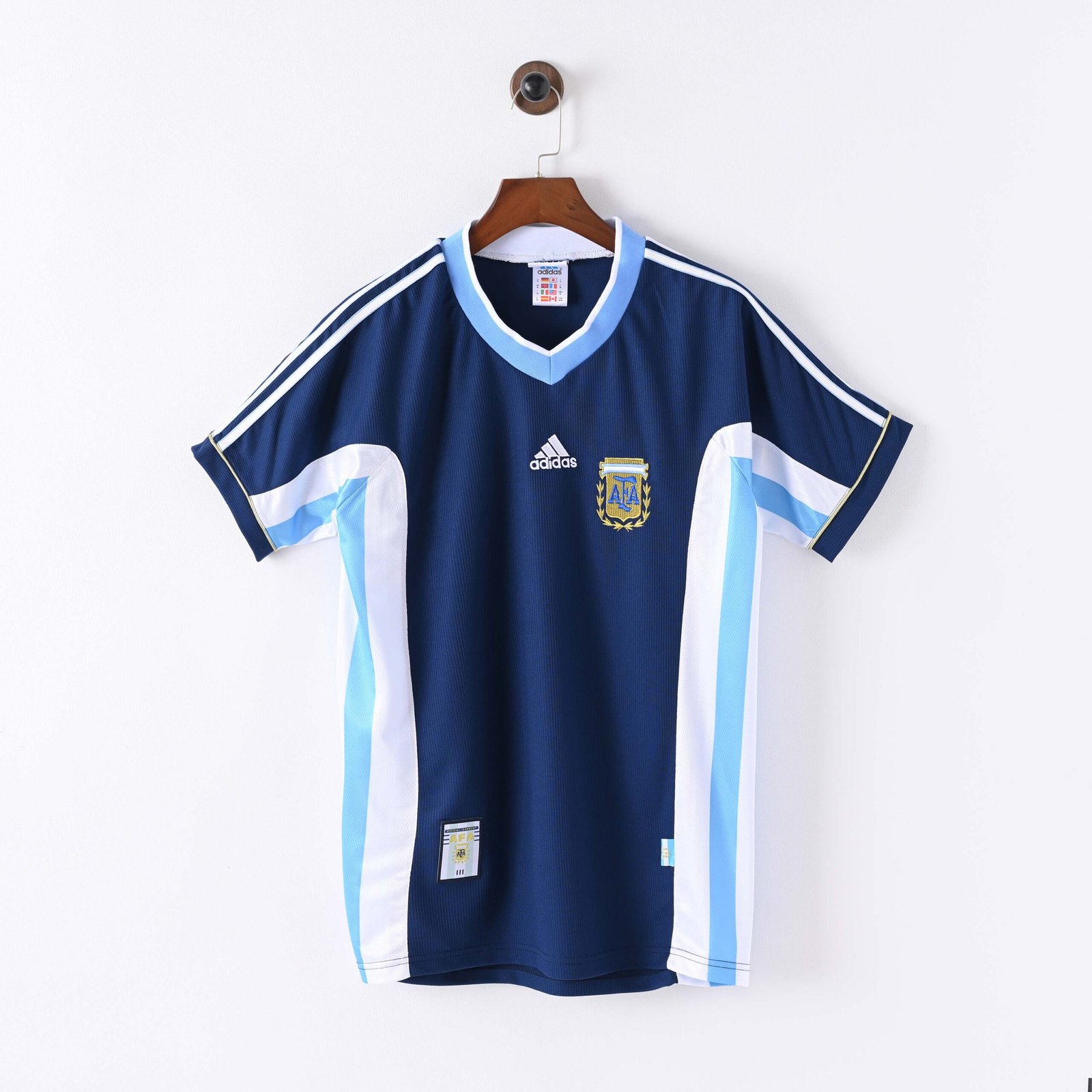 1fcb3c01afdead73c072ebd36a261d6d 1998 Retro Argentina National Team Away Football Shirt 1:1 Thai Quality - Image 1