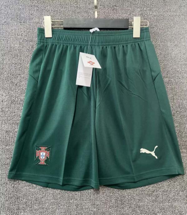 213723e8158b3d0eaae011dddc96724e 2025 Portugal Home Shorts 1:1 Thai Quality - Image 1
