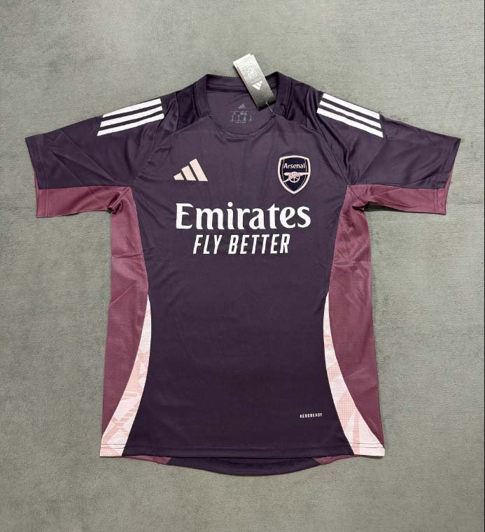 226ee360154464f5c243b2dbffde8a4a 2025/2026 Arsenal Training Wear Brown Football Shirt 1:1 Thai Quality - Image 1