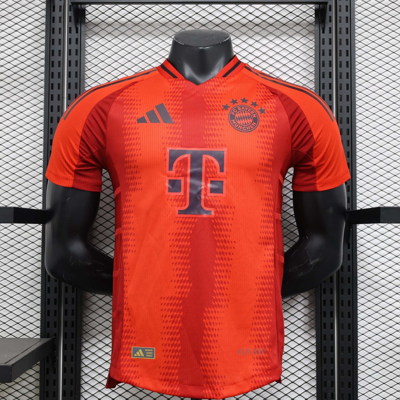 295a3d13f3082f1b5a57c6912522ee71 2024/2025 Player Version Bayern Munich Home Football Shirt 1:1 Thai Quality - Image 1