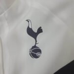 2022/2023 Tottenham Windbreaker White - Image 4