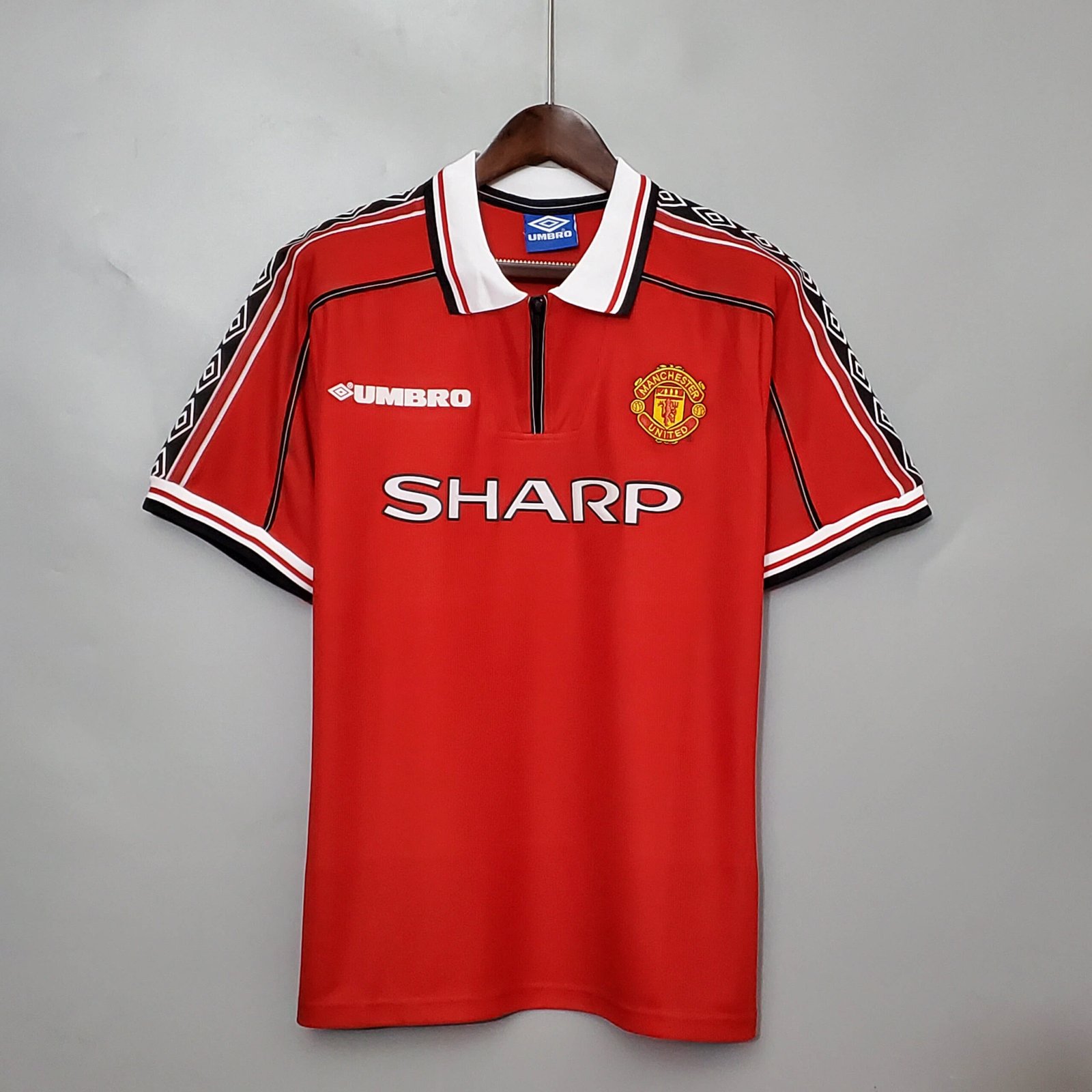 44279ef6c8588d8ee9aefa19a9e5ec82-1 1998/1999 Retro Manchester United Home Football Shirt 1:1 Thai Quality - Image 1
