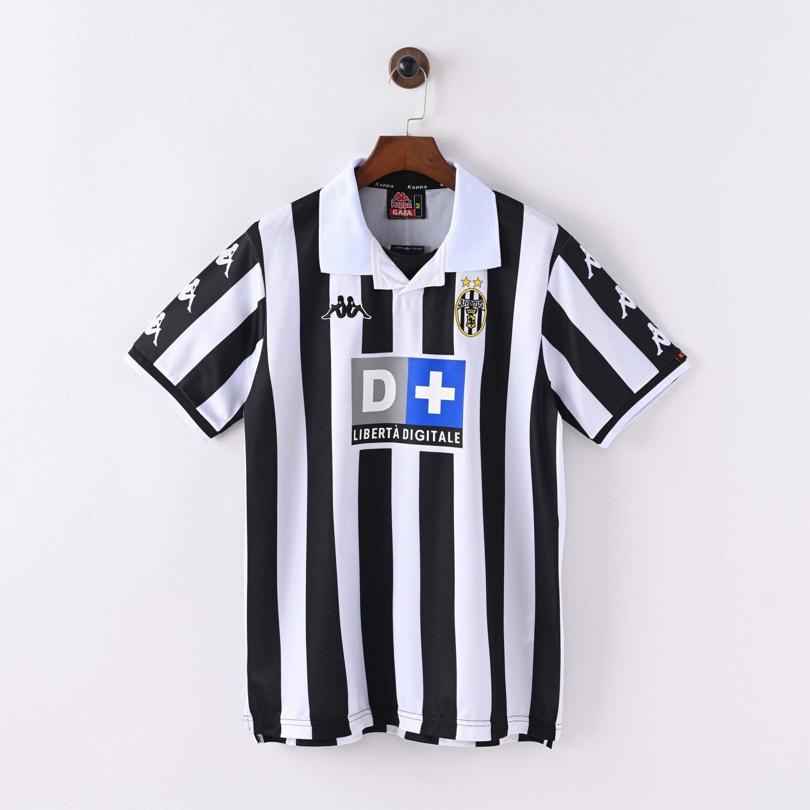 442b8d50c667c03754813c5324a32418 1999/2000 Retro Juventus Home Football Shirt 1:1 Thai Quality - Image 1