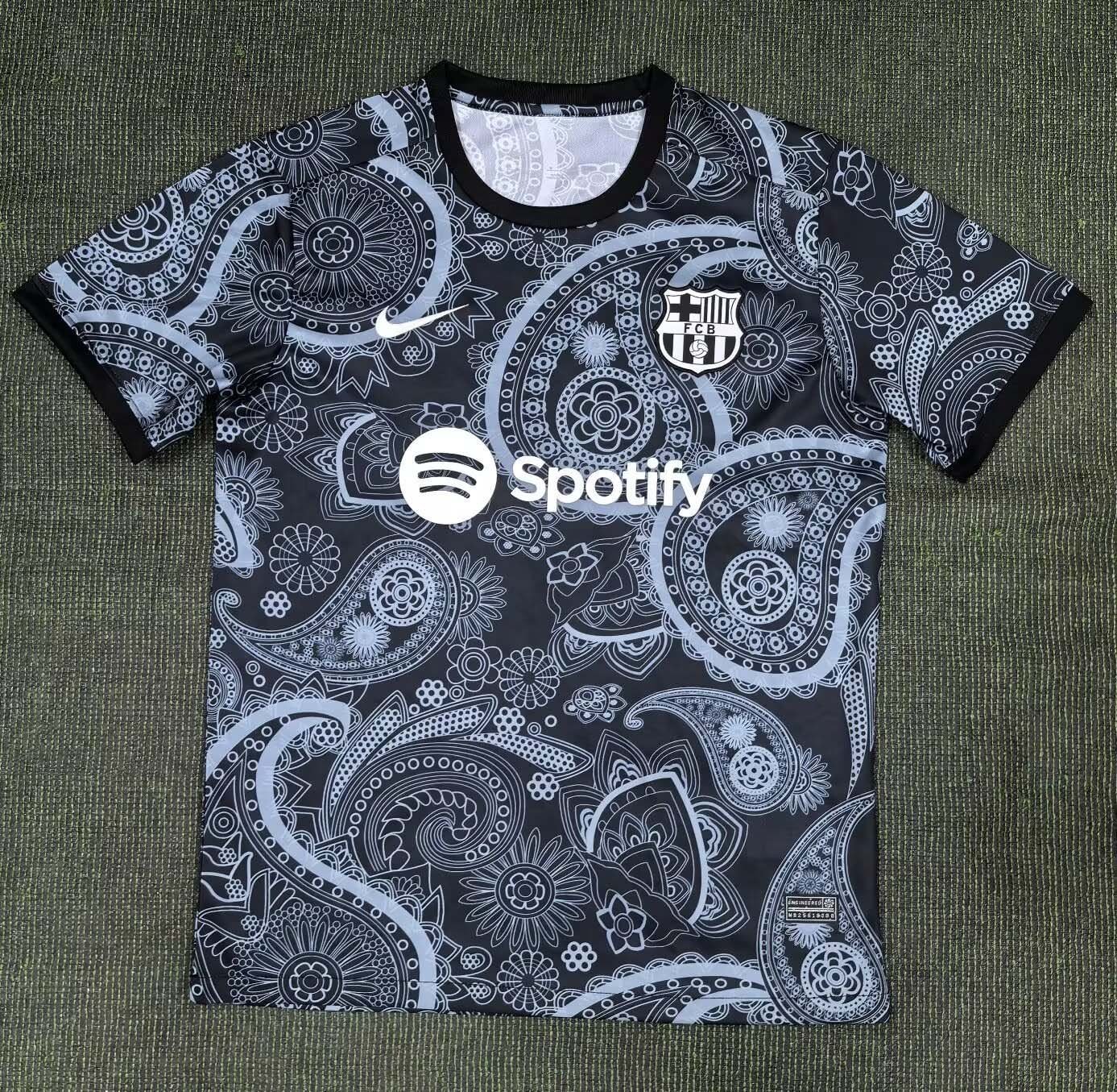 493a93aec5e8fbd3ca096334bdcd2e04 2024/2025 Barcelona Training Wear black Football Shirt 1:1 Thai Quality - Image 1