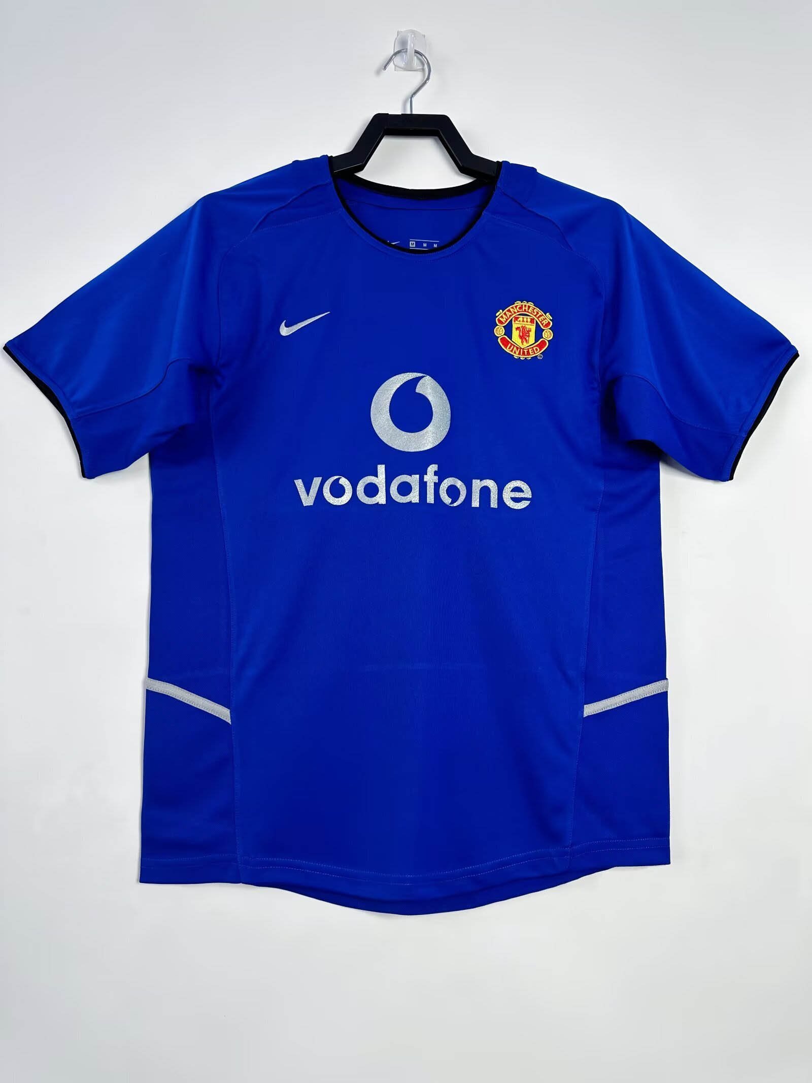 601ee0136540976fcb9ae0d873bd342a 2002/2003 Retro Manchester United Third Away Football Shirt 1:1 Thai Quality - Image 1