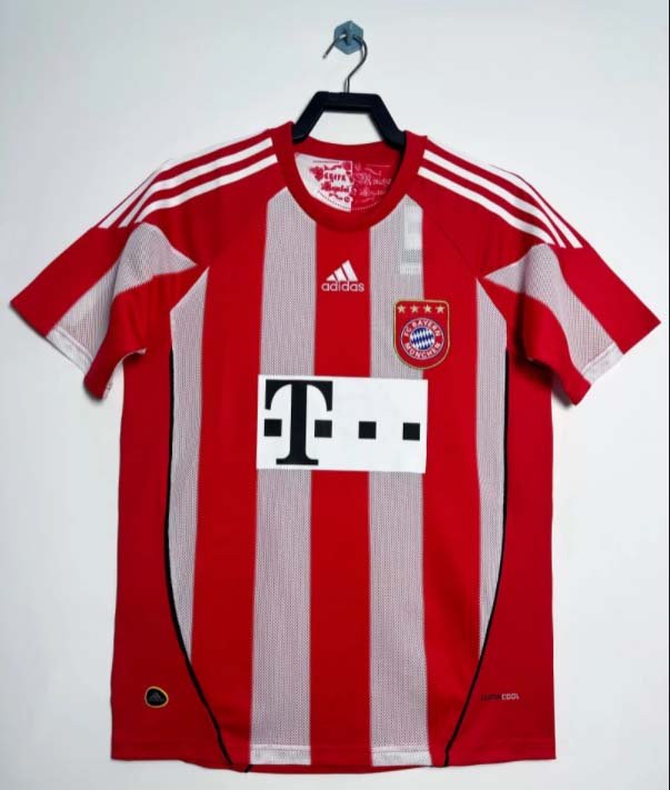 62fead45ec95070f4591e2062ea3030a 2010/2011 Retro Bayern Munich Home Football Jersey 1:1 Thai Quality - Image 1