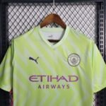 2023/2024 Manchester City Goalkeeper Fluorescent Green Football Shirt 1:1 Thai Quality - Image 5