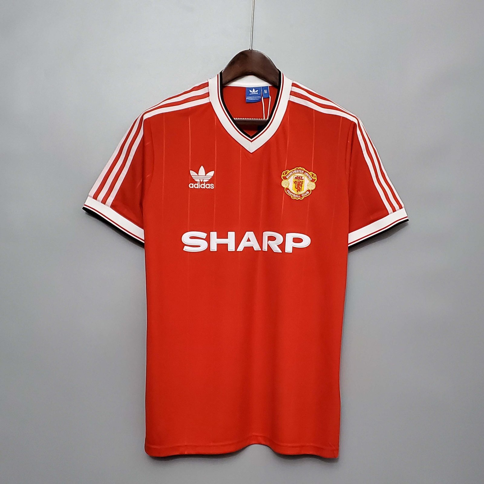 714e56f73e108948f50611fbeda1b0d7-1 1983/1984 Retro Manchester United Home Football Shirt 1:1 Thai Quality - Image 1