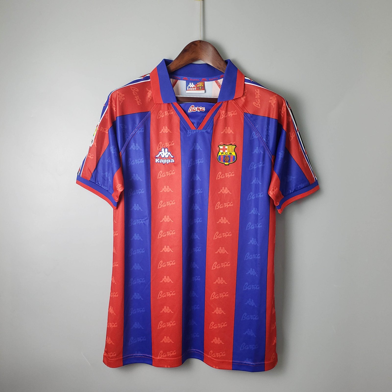749e672fc3aa78ebf9ebb0c58157445c Retro Barcelona Football Shirt Home 1996/1997 1:1 Thai Quality - Image 1