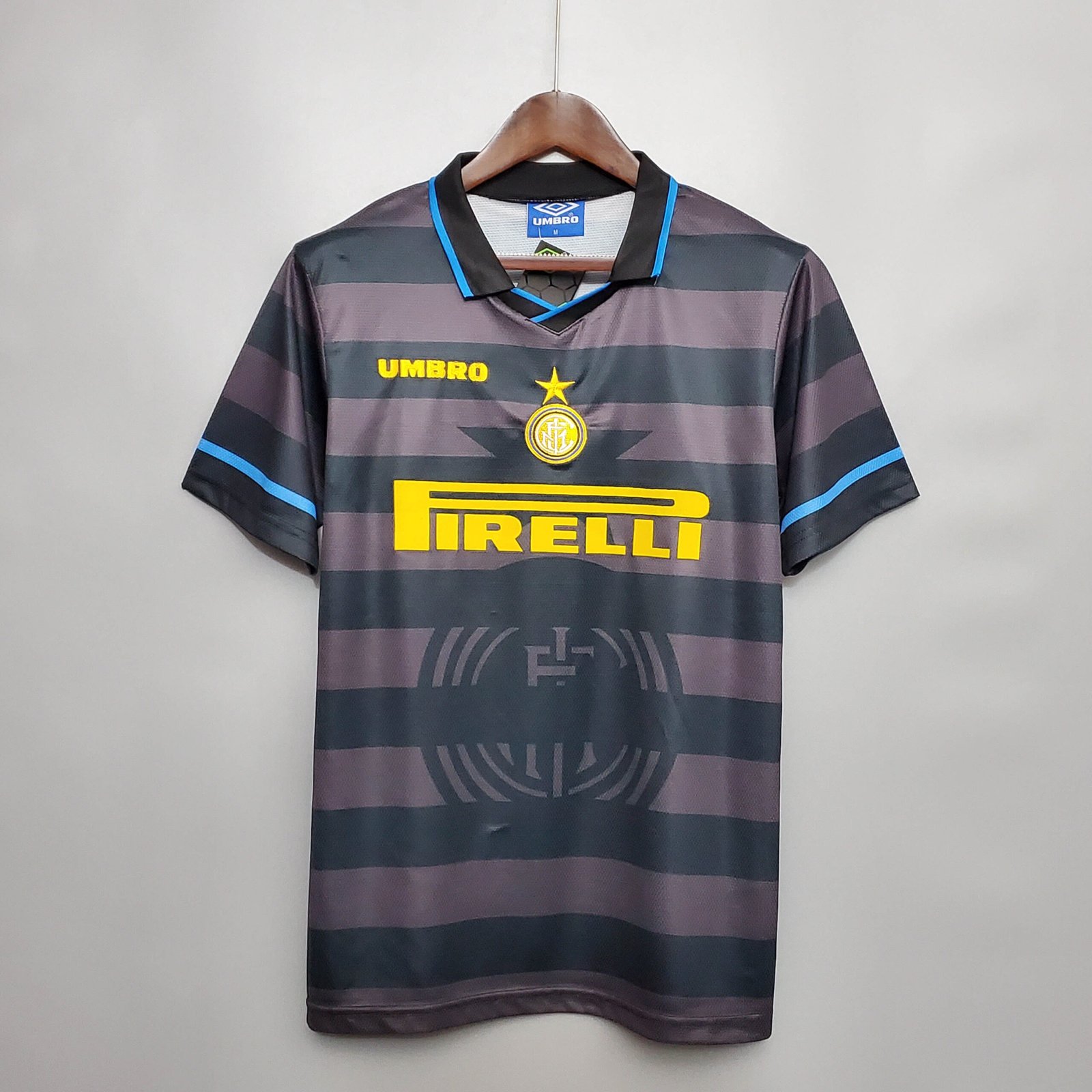 80b84171e8fe0a11026d0f1db8d204f3 1997/1998 Retro Internazionale Milan Third Away Football Jersey 1:1 Thai Quality - Image 1