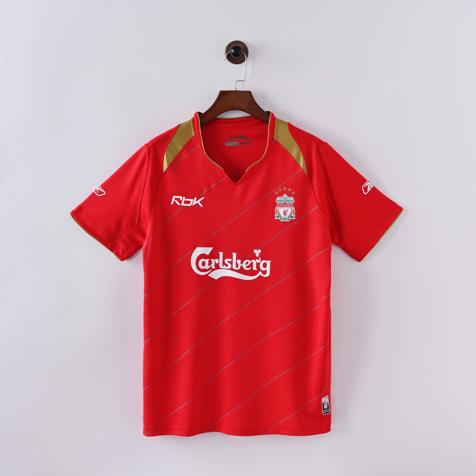 888017b6e175cc8a701426e180a4a19c 2005/2006 Retro Liverpool Home Football Shirt 1:1 Thai Quality - Image 1