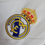 2017/2018 Retro Long Sleeve Real Madrid Home - Image 5