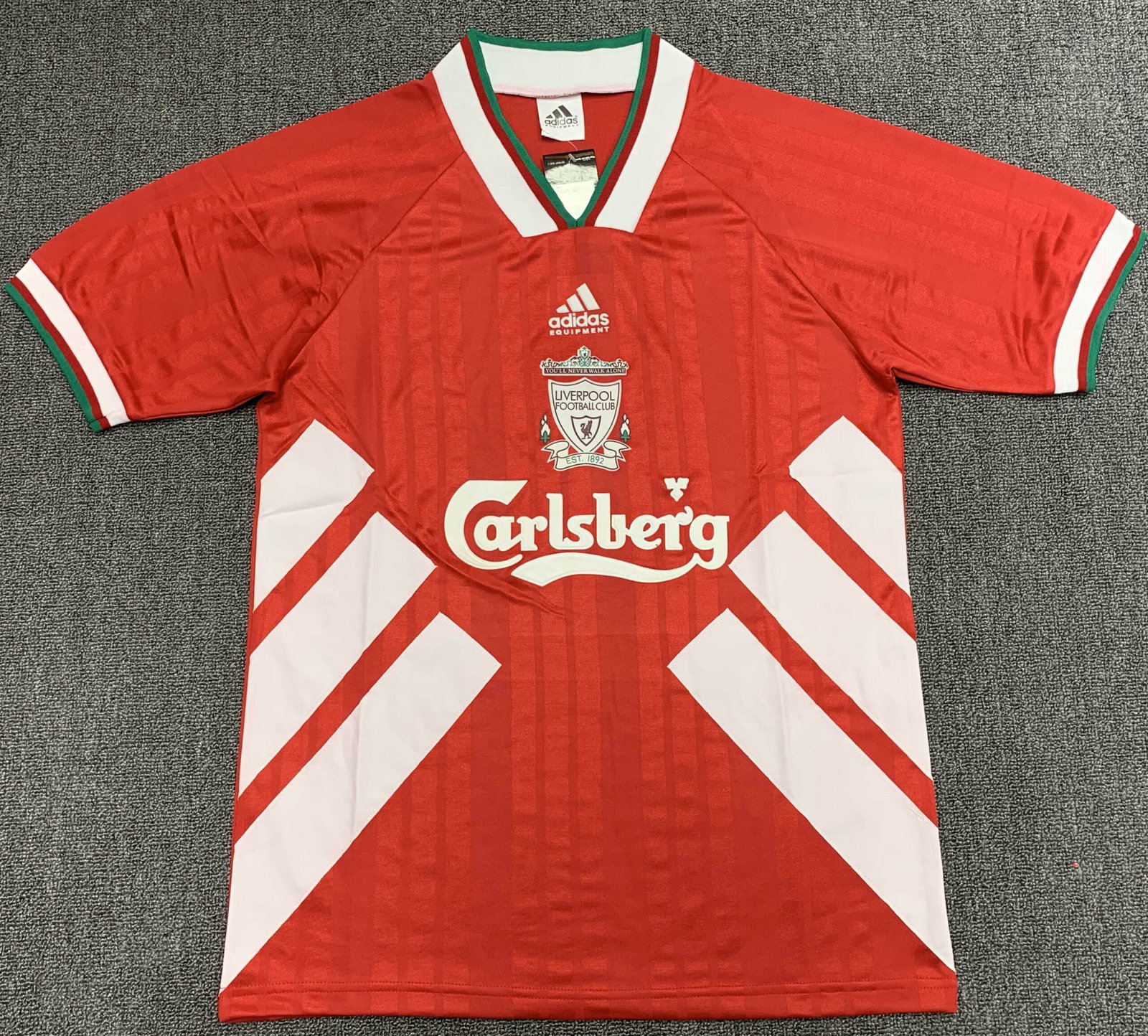 8c6d4d4746fae2e4820895e485e91fe9 1993/1995 Retro Liverpool Home Football Shirt 1:1 Thai Quality - Image 1
