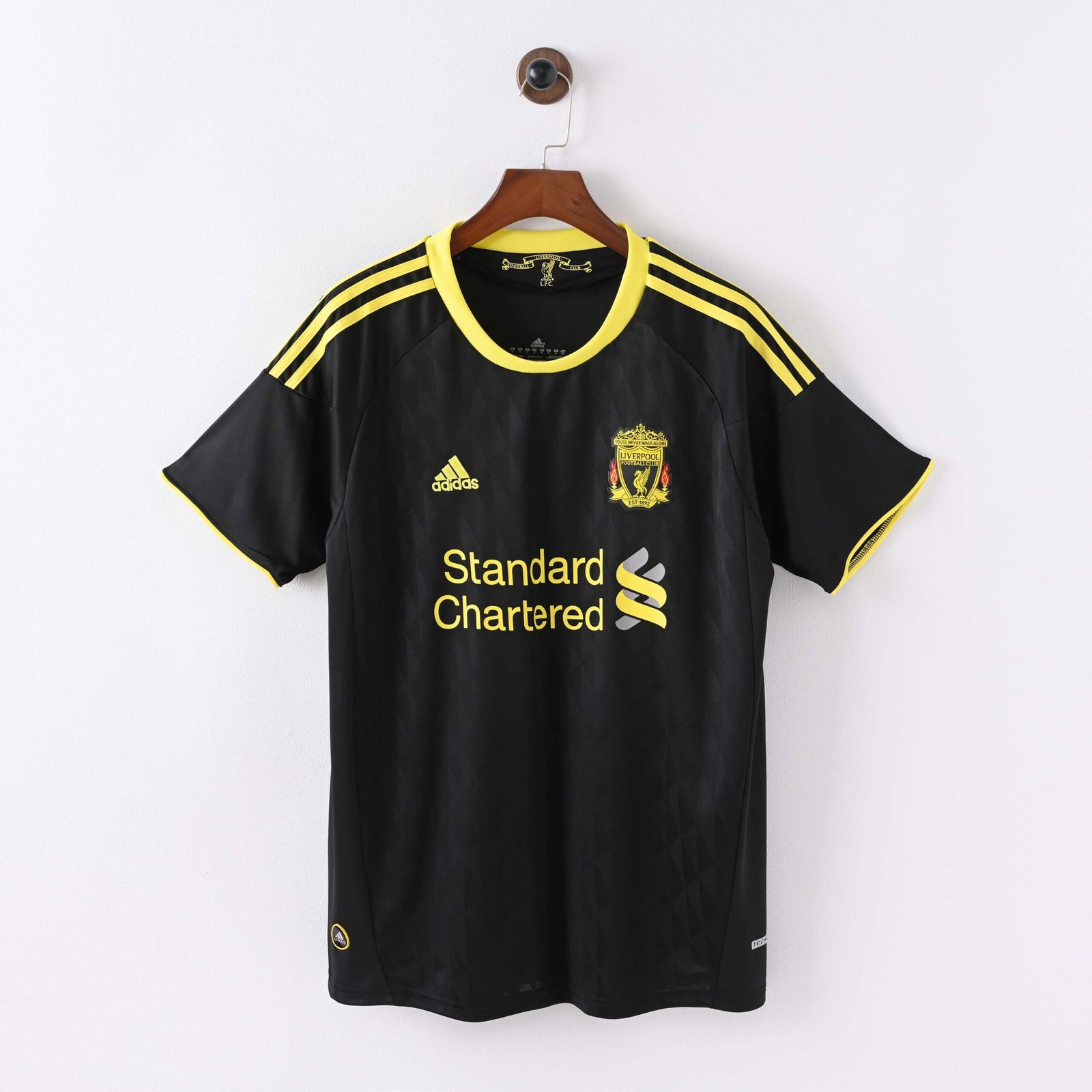 960edca83adc889d21f9b514d9b9e115 2010/2011 Retro Liverpool Third Away Football Shirt 1:1 Thai Quality - Image 1