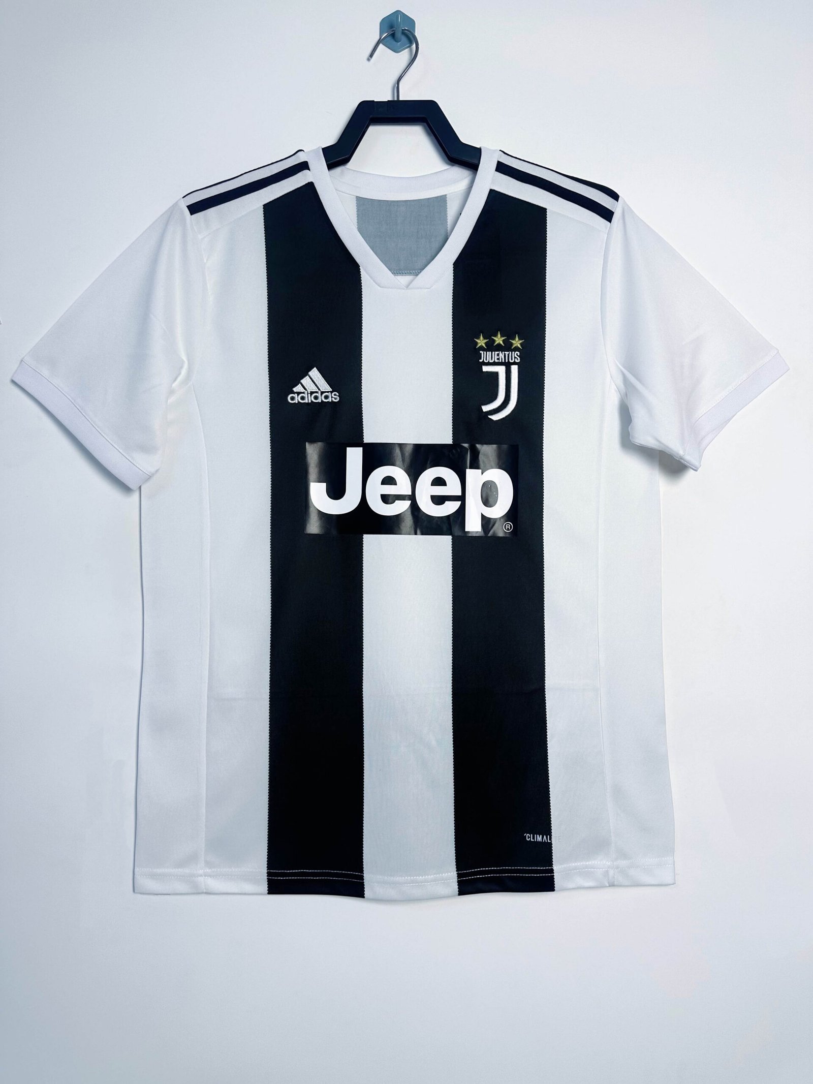 97217af96233f1464b7f5a33d1bced5e-1 2018/2019 Retro Juventus Home Football Shirt 1:1 Thai Quality - Image 1