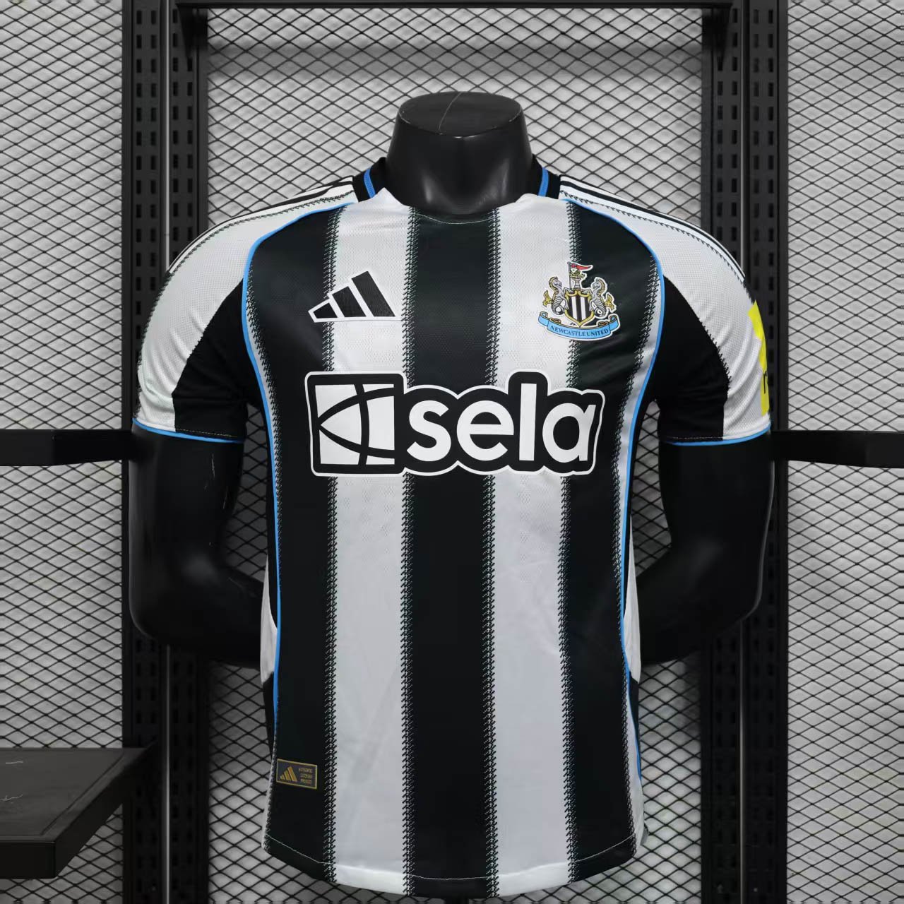 9e8d2b0ad6047af9b1776033d21745bf 2025/2026 Player Version Newcastle United Home Football Shirt 1:1 Thai Quality - Image 1