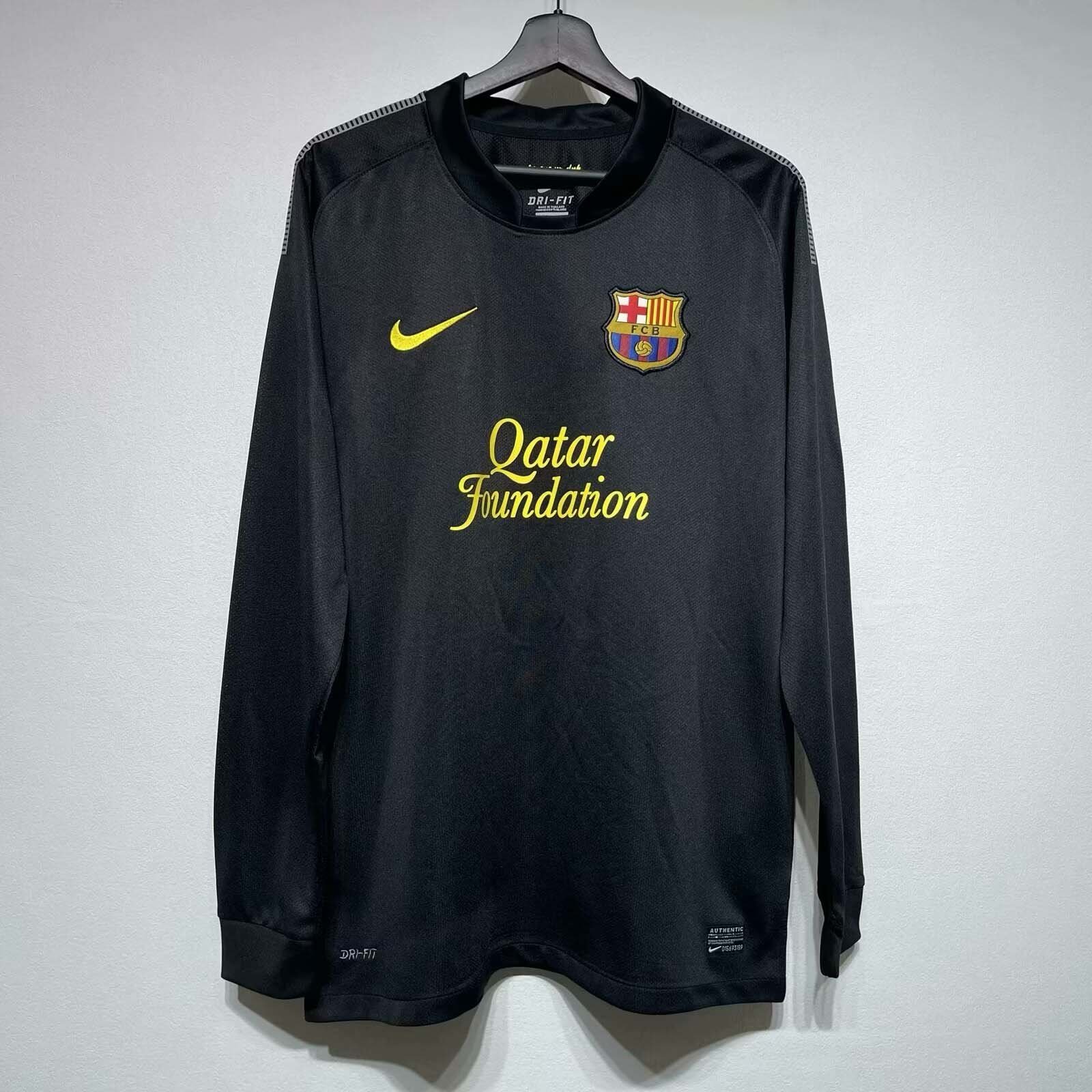 9ec4921806b82c94a9783a0500d943a6-1 2011/2012 Retro Long Sleeve Barcelona Away Football Shirt 1:1 Thai Quality - Image 1