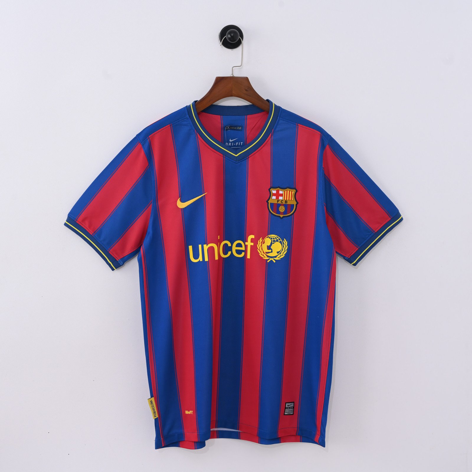 a497d348 2009-2010 Retro Barcelona Home Blue&Red Soccer Jersey AAA-888 - Image 1