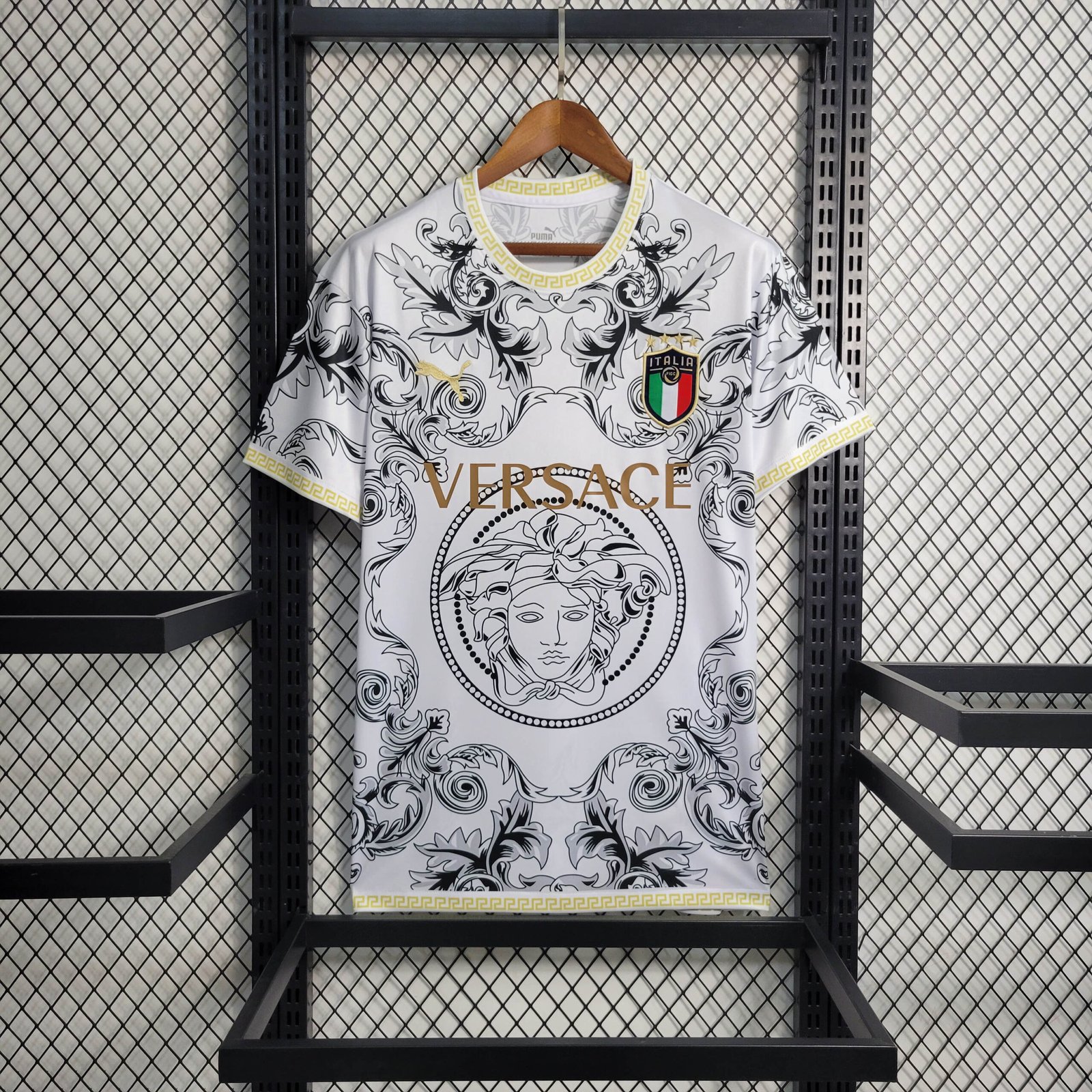 b20fbdc080bb6ae74ab23ac4e4fdbecb 2023 Italy Special Edition White Soccer Shirt - Image 1
