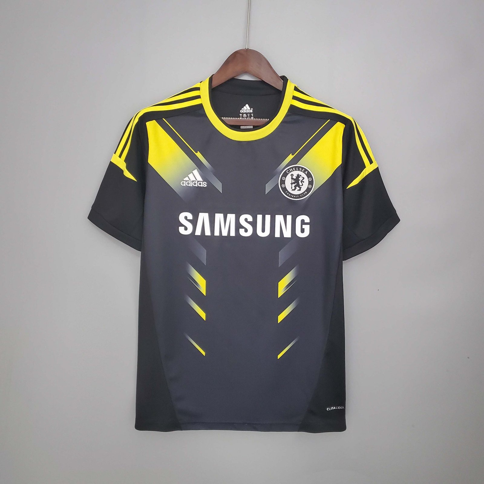c2e3fc304a76170e0dc8566d59c2cb23 2012/2013 Retro Chelsea Third Away Football Shirt1:1 Thai Quality - Image 1