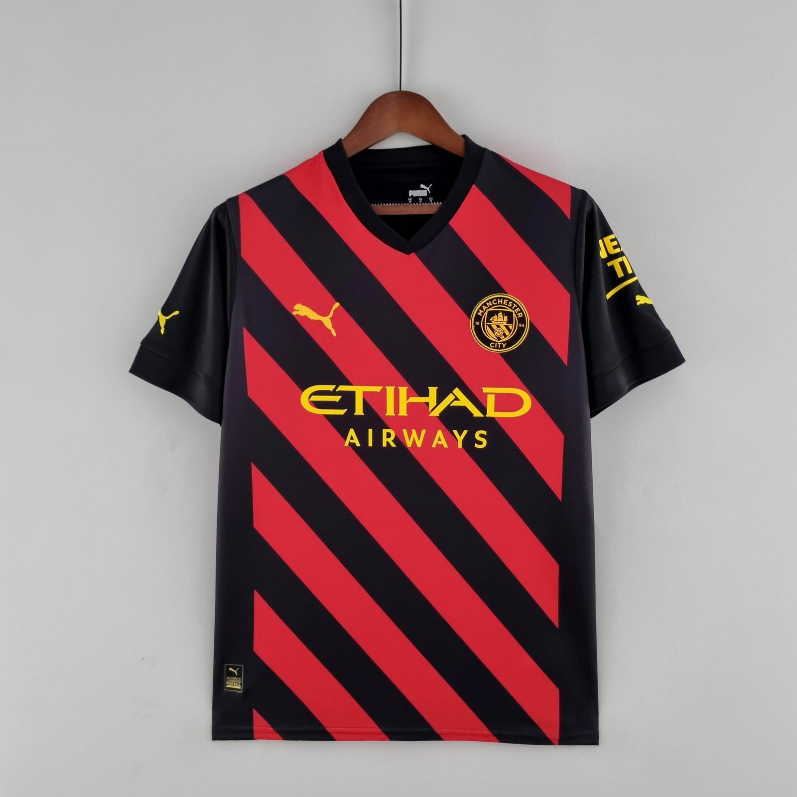 d017e635d48e5ae0c045c6e57e0a0da1 2022/2023 Manchester City Away Football Shirt 1:1 Thai Quality - Image 1