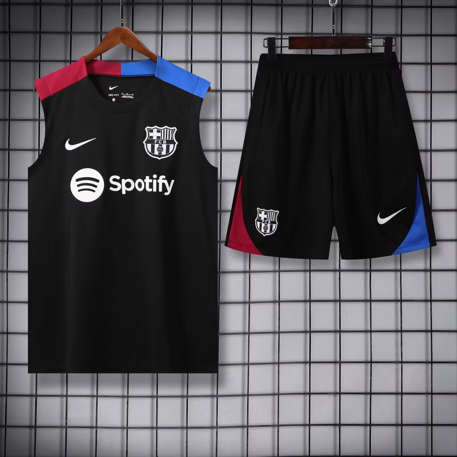 d0206cac866c77e918e5bf85abbfbe6e 2024/2025 Barcelona Sleeveless Training Wear Black Set Football Shirt 1:1 Thai Quality - Image 1
