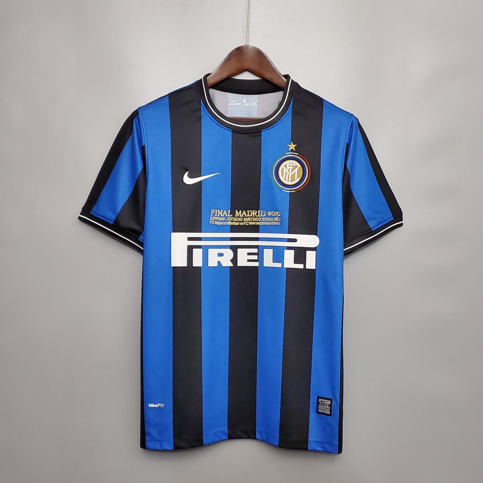 de91310f51031f96194a98118ab84b7b 2009/2010 Retro Internazionale Milan Home Football Jersey 1:1 Thai Quality - Image 1