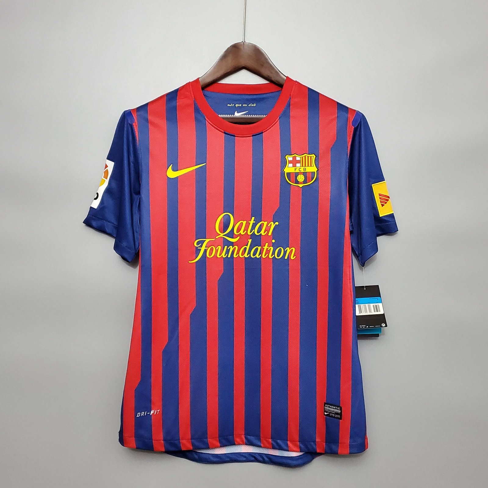 eccc8a411a5a78dd8dc8dc77c5980e00 2011/2012 Retro Barcelona Home Football Shirt 1:1 Thai Quality - Image 1