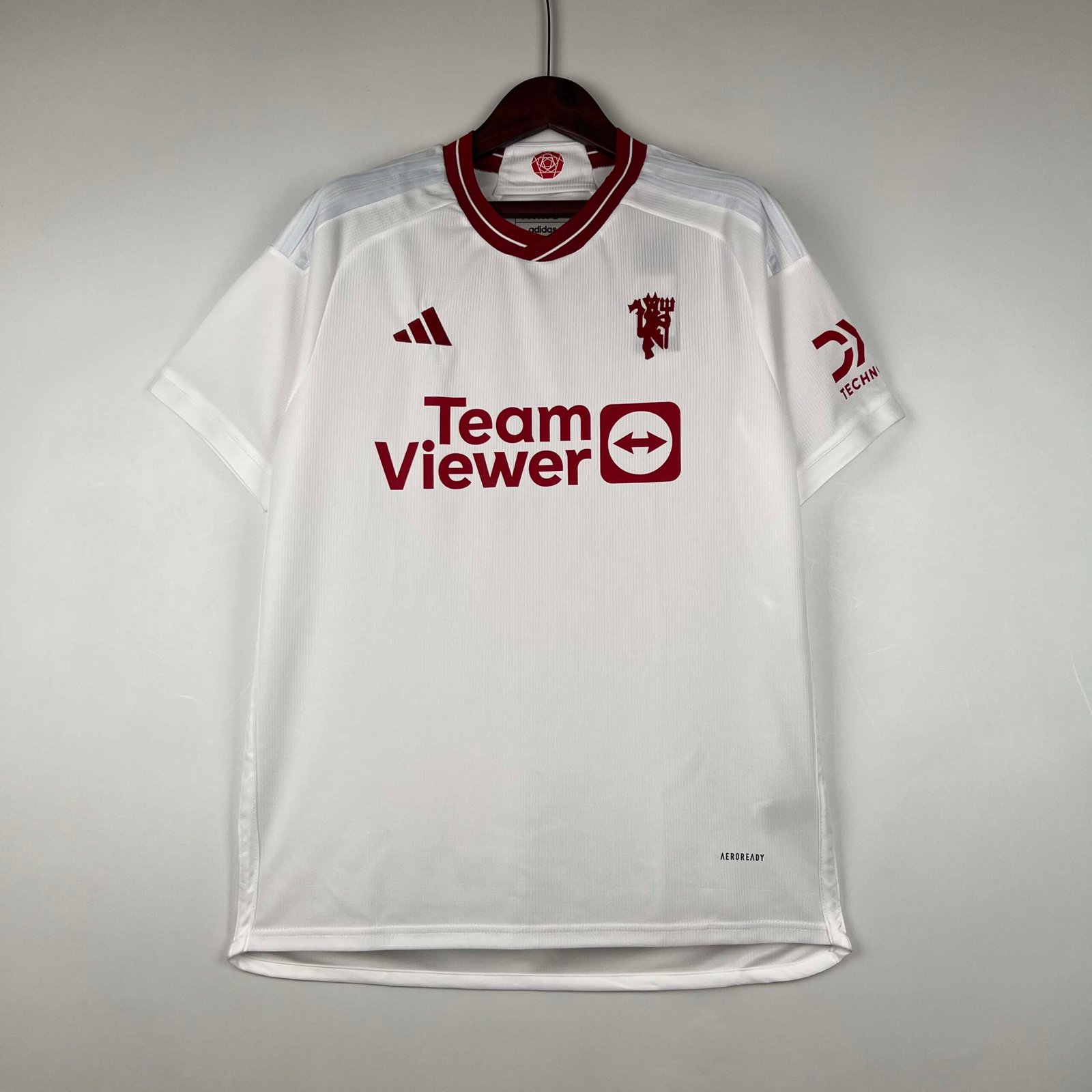 f163e5df4688ebc9e1d9da73812371ff 2023/2024 Manchester United Third Away Football Shirt 1:1 Thai Quality - Image 1