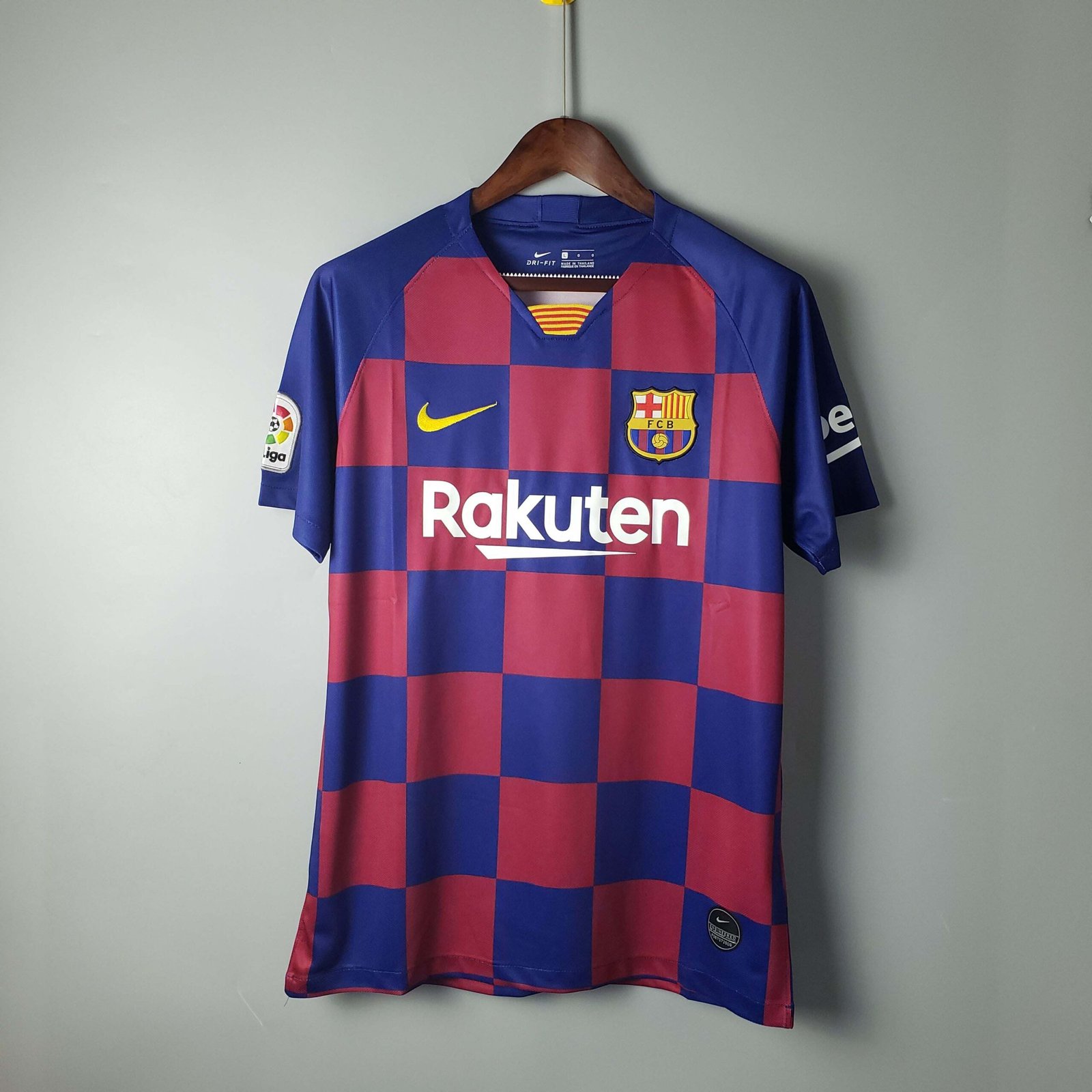 fc6ed5a8b904c370b75a0456f9da3918-1 2019/2020 Retro Barcelona Home Football Shirt 1:1 Thai Quality - Image 1
