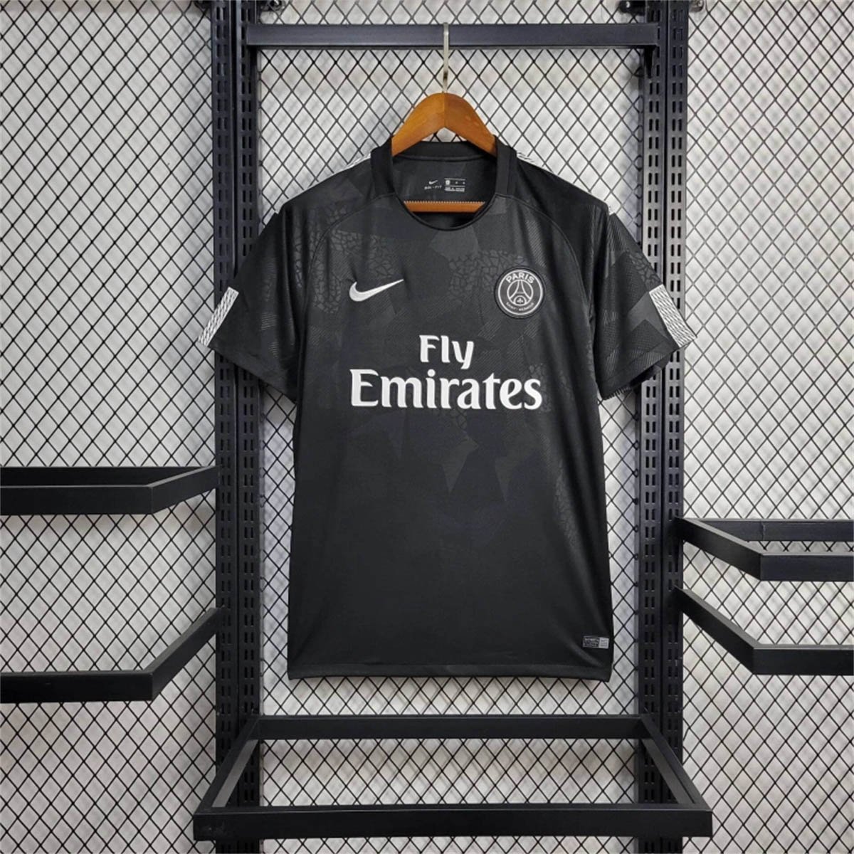 fcf298ca8d06979735ed2bf319308bab-1 2017/2018 Retro Psg Paris Saint-Germain Third Away - Image 1