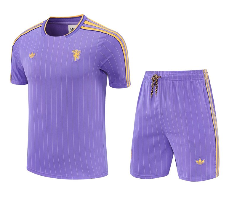 2AAD78FD89CD859F3AC895399AFE3FB7 2026-2027 Manchester United Purple Soccer uniform - Image 1