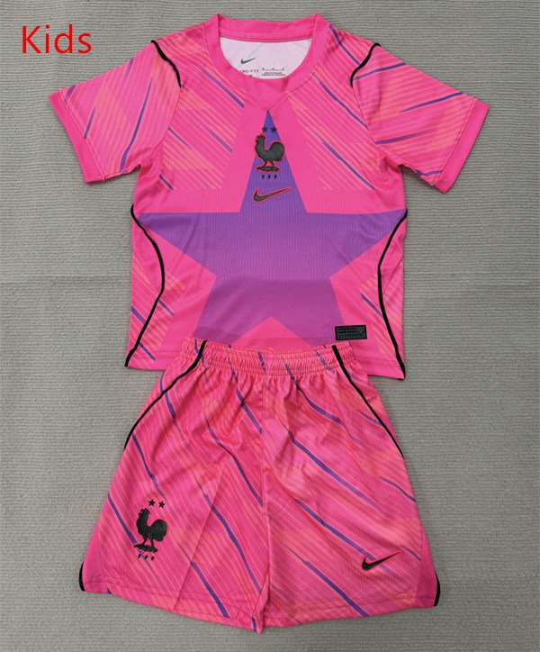 6e175587 2026-2027 France goalkeeper pink Kids/Youth Soccer Uniform - Image 1