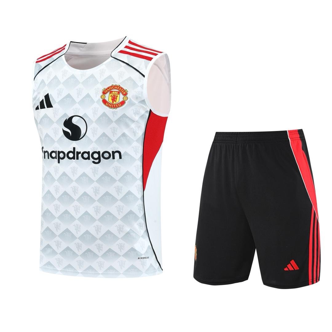 IMG_1188 2025-26 Manchester United white Soccer Vest uniform - Image 1