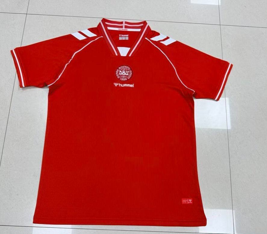 微信图片_20260516203629_19_1 2026-2027 Denmark Home Red Soccer Jersey AAA - Image 1