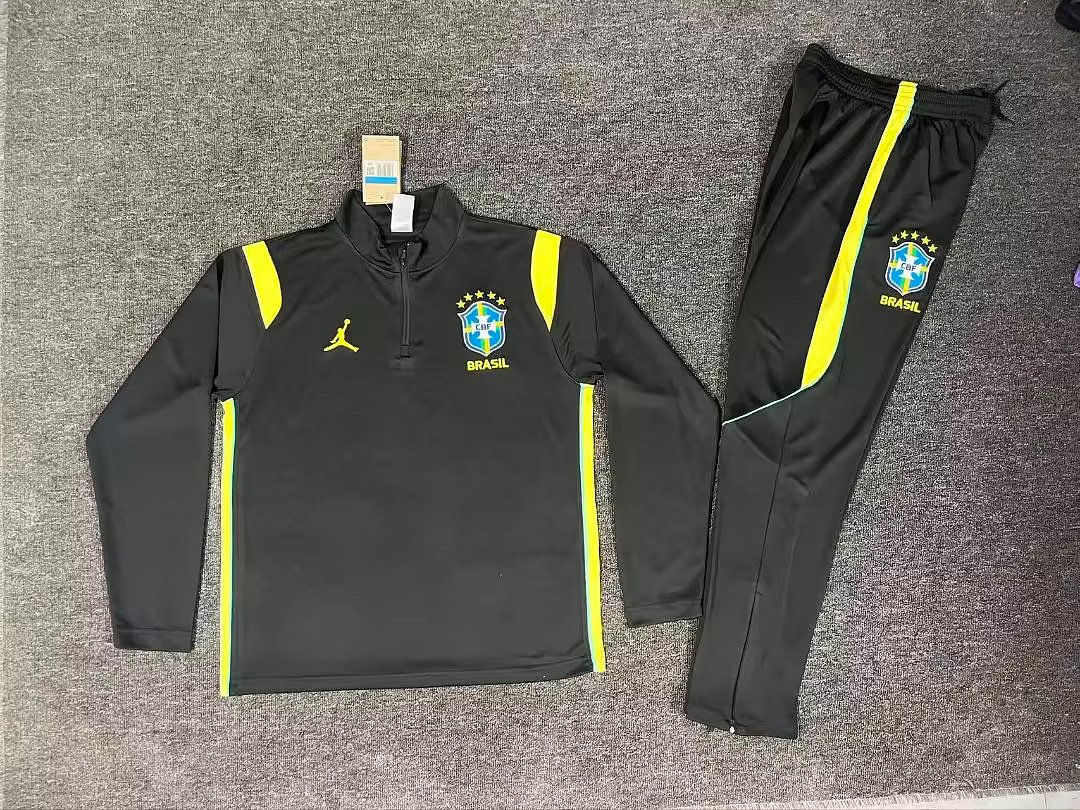 2eb73adb 2026-27 Brazil Black Soccer Tracksuit Uniform - Image 1