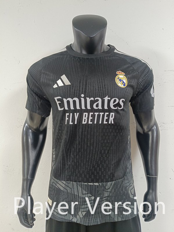 6446aa9c Player version 26-27 Real Madrid Goalkeeper Black Soccer Jersey AAA - Image 1