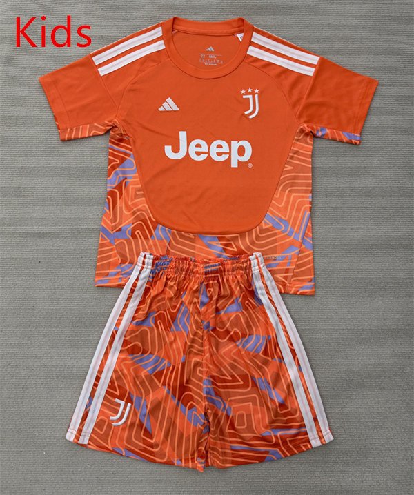 6c6d8029 2026-2027 Juventus Goalkeeper Orange kids/youth Soccer uniform - Image 1