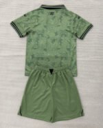 2026-2027 Wolverhampton Wanderers Goalkeeper Green  Soccer Uniform - Image 2
