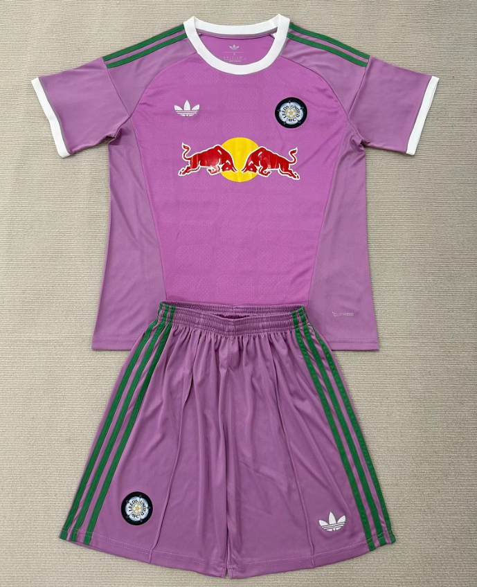 4d9b27f8-d3a8-4026-a337-bd0f3ae5098f 26-27 Leeds United Goalkeeper Purple Soccer Uniform - Image 1