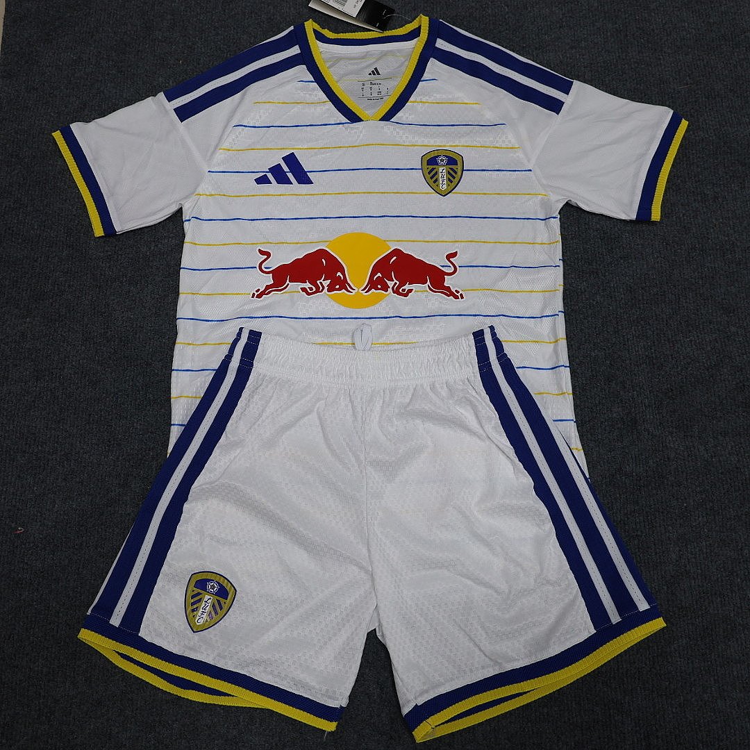 667b28cd 26-27 Leeds United Home White Soccer Uniform - Image 1
