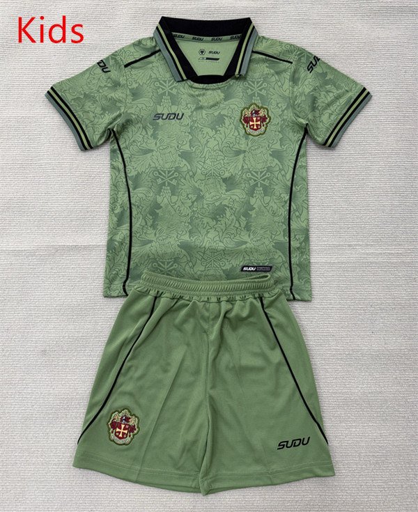 708d75ef 26-27 Wolverhampton Goalkeeper Green Kids/Youth Soccer Uniform - Image 1