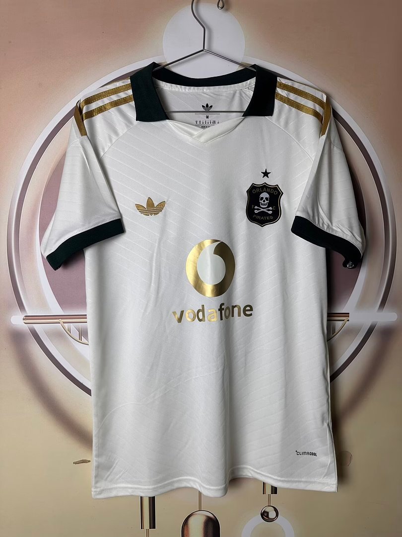 7121f17b (S-4XL) 2026-2027 Orlando Pirates Away White Soccer Jersey AAA - Image 1