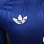 Player version 26-27 Manchester United Away Blue Long-sleeved Soccer Jersey AAA - Image 3