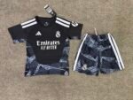 2026-27 Real Madrid Goalkeeper Black kids/youth Soccer uniform