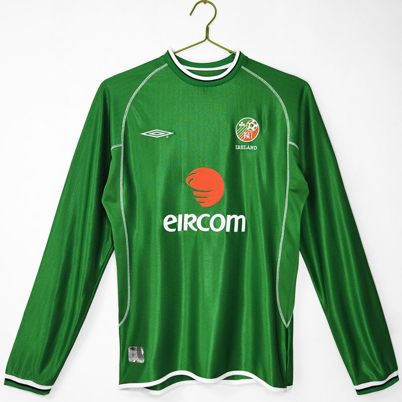 b099ff0f 2002 Retro Ireland Home Green Long sleeves Soccer Jersey AAA - Image 1