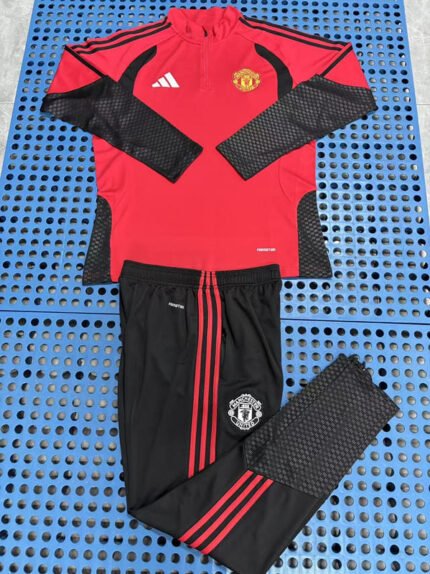 2026-27 Manchester United Red Soccer Tracksuit Uniform
