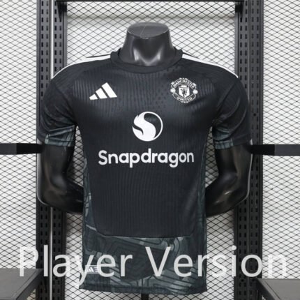 Player version 26-27 Manchester United Goalkeeper Black Soccer Jersey AAA