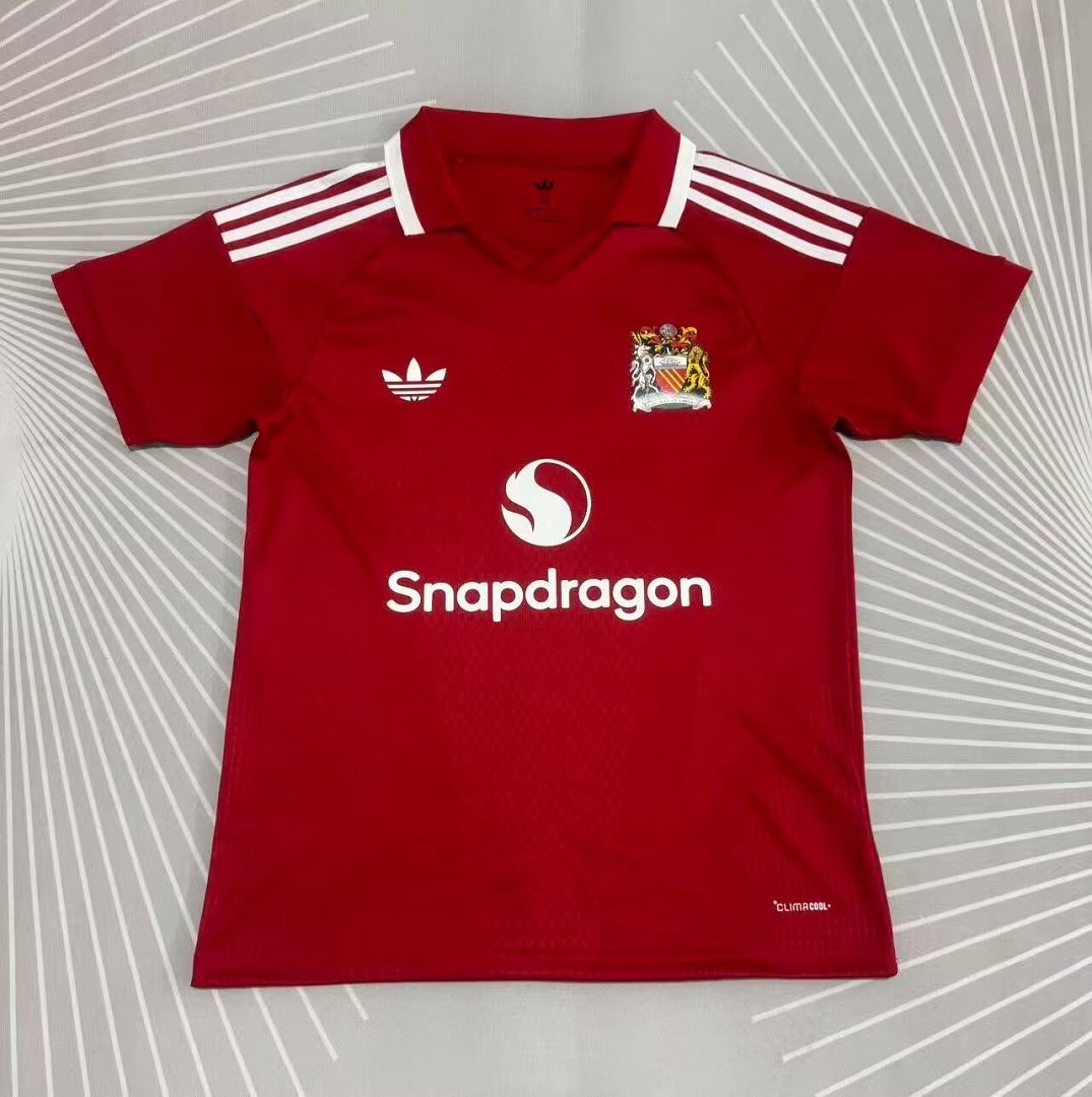c724ed31 (1) 2026-2027 Manchester United Red Soccer Jersey AAA - Image 1