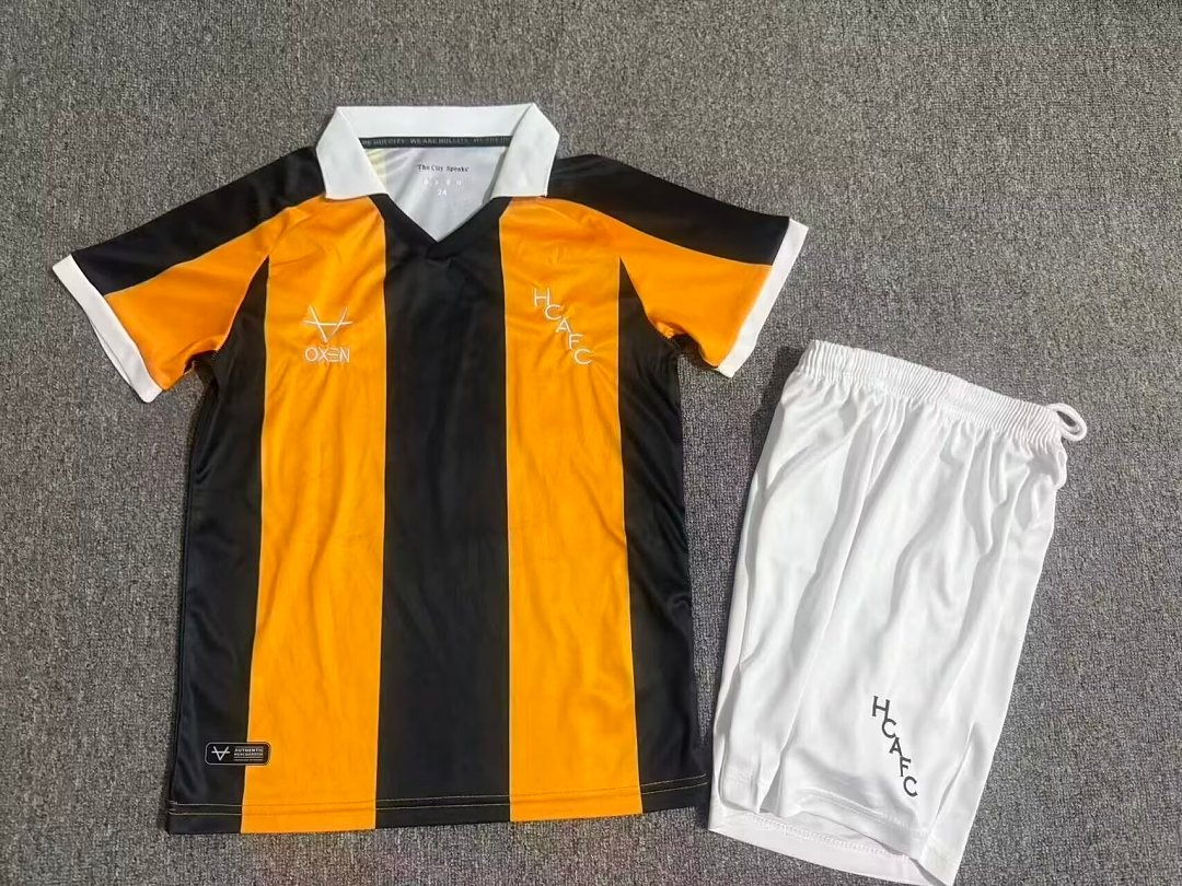 02703302 2026-2027 Hull City Home Orange Black kids/youth Soccer uniform - Image 1